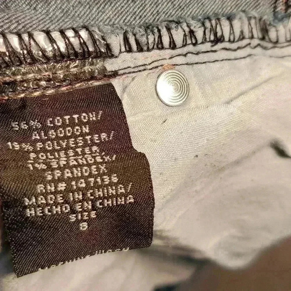 𝟏8𝟐2 D𝐞n𝐢m W𝐨m𝐞n's  S𝐢z𝐞 𝟖 𝐄U𝐂 - Picture 4 of 7